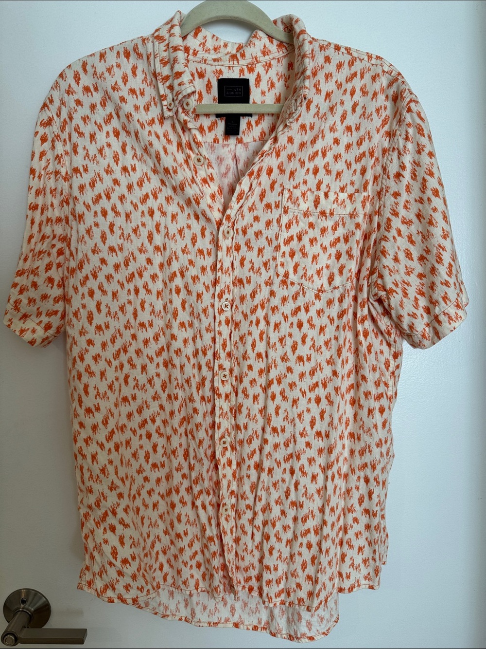 14th & Union White Short-Sleeve Button-Up with Orange Print